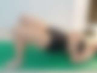 SaveTheBea's Live Sex Cam Show