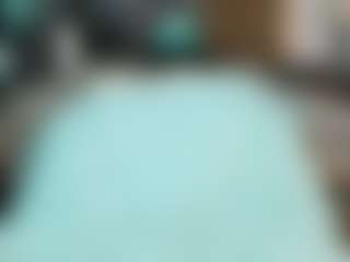 SaveTheBea's Live Sex Cam Show