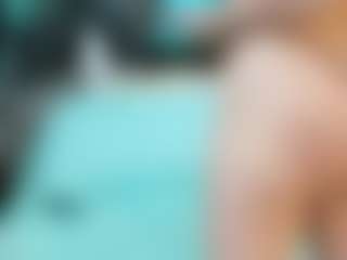 SaveTheBea's Live Sex Cam Show