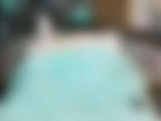 SaveTheBea's Live Sex Cam Show