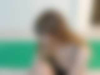 SaveTheBea's Live Sex Cam Show