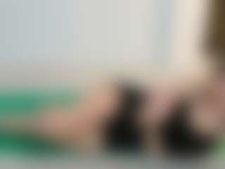 SaveTheBea's Live Sex Cam Show