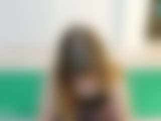 SaveTheBea's Live Sex Cam Show