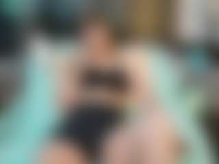 SaveTheBea's Live Sex Cam Show