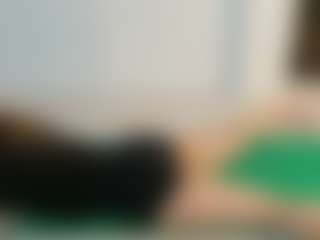 SaveTheBea's Live Sex Cam Show