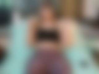 SaveTheBea's Live Sex Cam Show