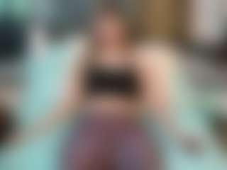 SaveTheBea's Live Sex Cam Show