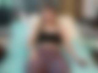 SaveTheBea's Live Sex Cam Show