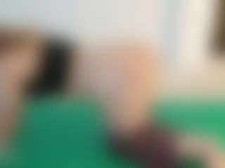 SaveTheBea's Live Sex Cam Show