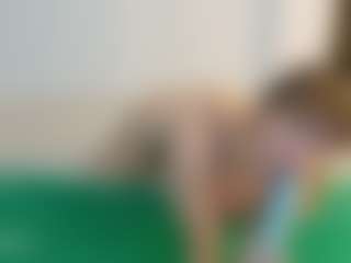 Live cam show with SaveTheBea - Toys on Milfs Live