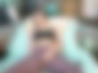 SaveTheBea's Live Sex Cam Show