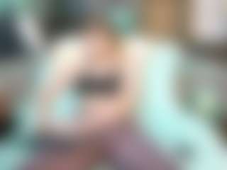 SaveTheBea's Live Sex Cam Show