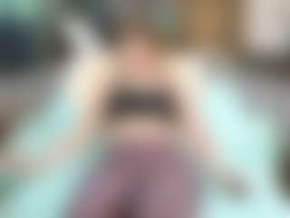 SaveTheBea's Live Sex Cam Show