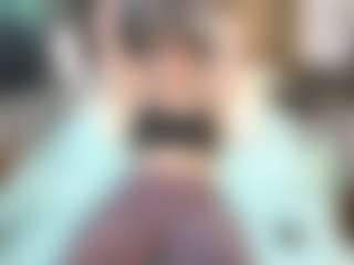 SaveTheBea's Live Sex Cam Show