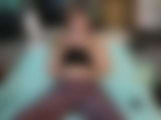 SaveTheBea's Live Sex Cam Show