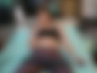 SaveTheBea's Live Sex Cam Show