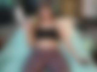 SaveTheBea's Live Sex Cam Show