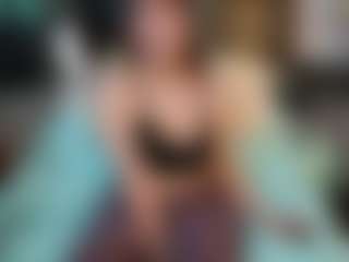 SaveTheBea's Live Sex Cam Show