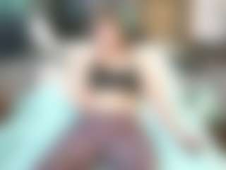 SaveTheBea's Live Sex Cam Show