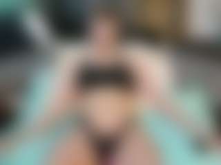 SaveTheBea's Live Sex Cam Show