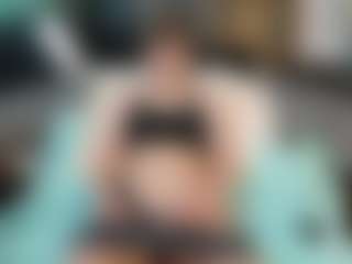 SaveTheBea's Live Sex Cam Show