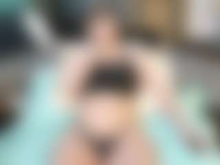SaveTheBea's Live Sex Cam Show