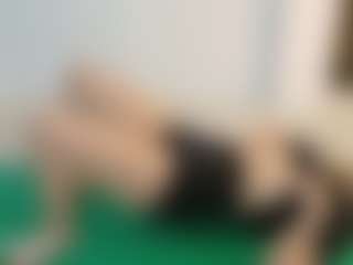 SaveTheBea's Live Sex Cam Show