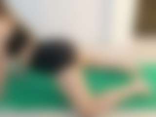 SaveTheBea's Live Sex Cam Show