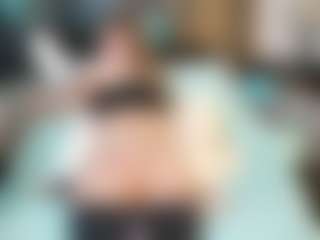 SaveTheBea's Live Sex Cam Show