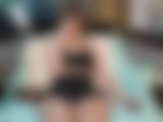 SaveTheBea's Live Sex Cam Show