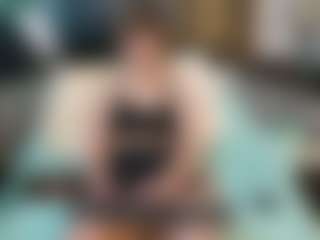 SaveTheBea's Live Sex Cam Show