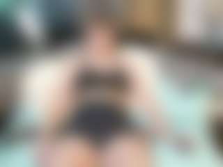 SaveTheBea's Live Sex Cam Show