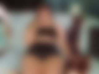 SaveTheBea's Live Sex Cam Show