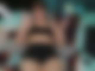 SaveTheBea's Live Sex Cam Show