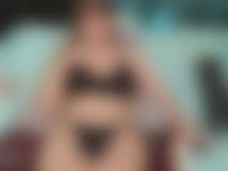 SaveTheBea's Live Sex Cam Show