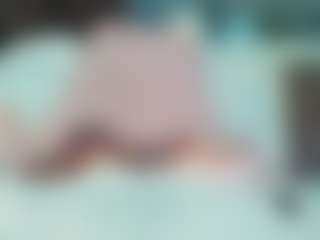 SaveTheBea's Live Sex Cam Show