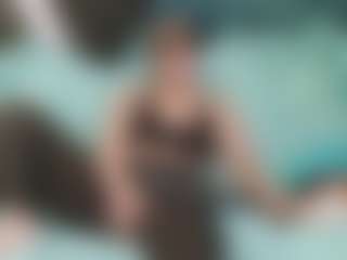 SaveTheBea's Live Sex Cam Show