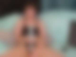 SaveTheBea's Live Sex Cam Show