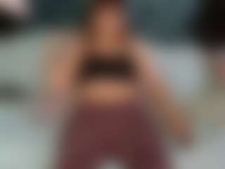 SaveTheBea's Live Sex Cam Show