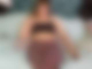 SaveTheBea's Live Sex Cam Show