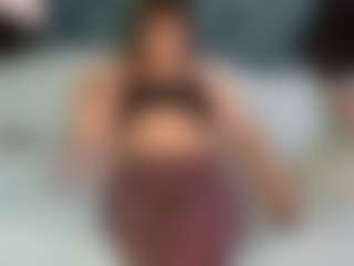 SaveTheBea's Live Sex Cam Show