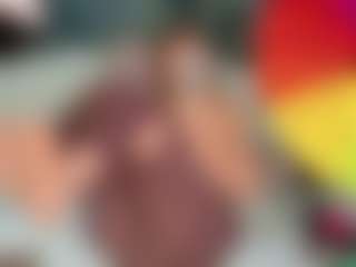 SaveTheBea's Live Sex Cam Show