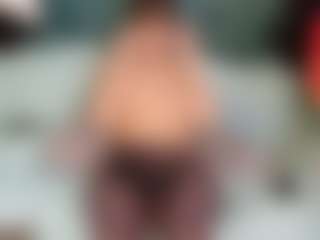SaveTheBea's Live Sex Cam Show