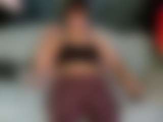 SaveTheBea's Live Sex Cam Show