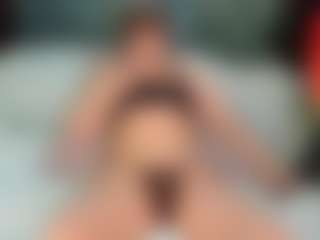 SaveTheBea's Live Sex Cam Show