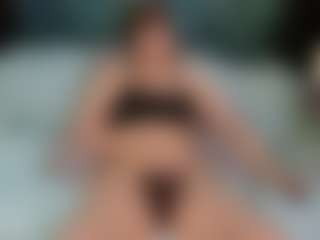 SaveTheBea's Live Sex Cam Show