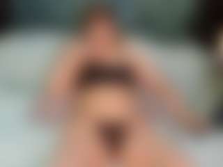 SaveTheBea's Live Sex Cam Show