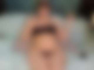 SaveTheBea's Live Sex Cam Show