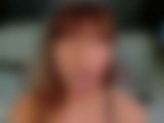 SaveTheBea's Live Sex Cam Show