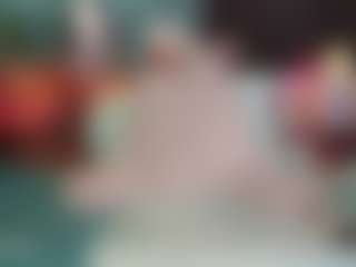 SaveTheBea's Live Sex Cam Show